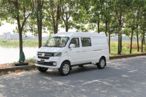 Xe Tải Van SRM 868 Van 5 Chỗ Tải 495 Kg Thùng Dài 1m55